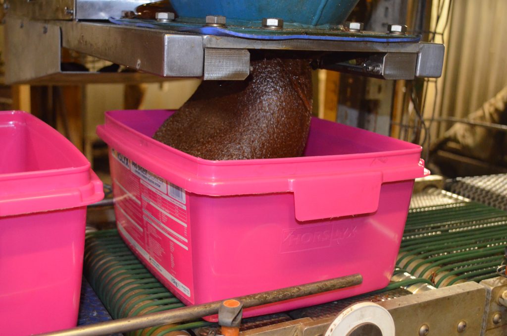 Production of Horslyx Pro Digest Balancer 15kg